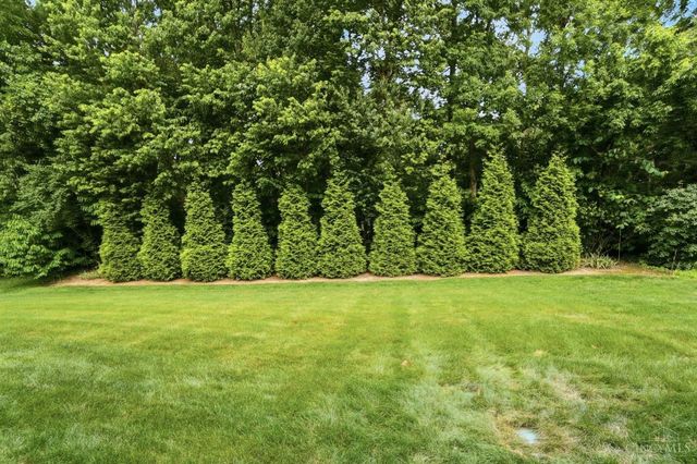 7484 Hunters Trail, West Chester, OH 45069