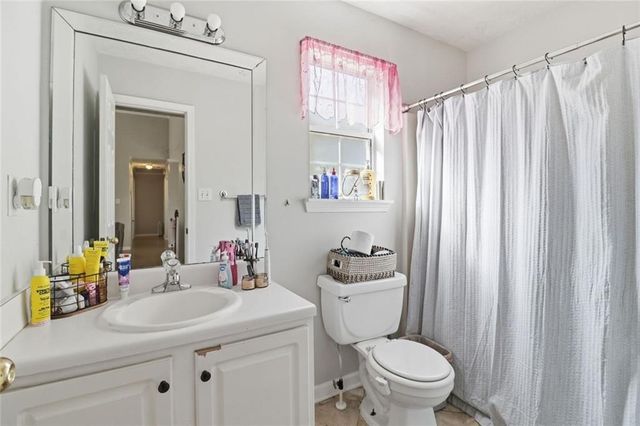 1235 Smoke Hill Lane, Hoschton, GA 30548