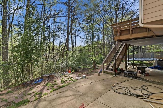 1235 Smoke Hill Lane, Hoschton, GA 30548