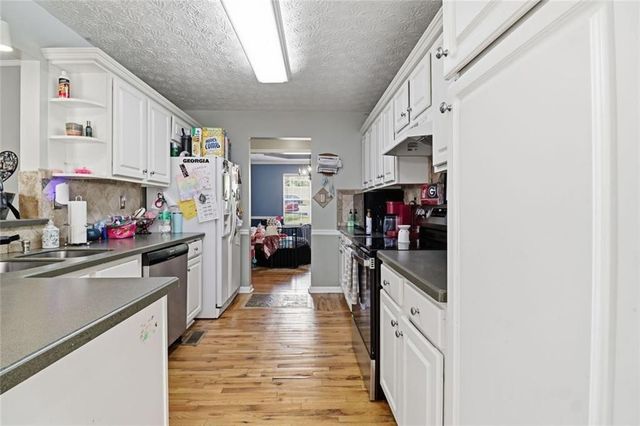 1235 Smoke Hill Lane, Hoschton, GA 30548