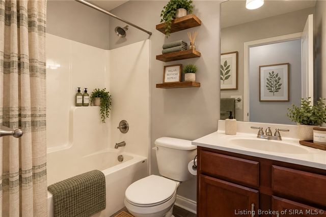 9015 Woodford Drive, Charlestown, IN 47111