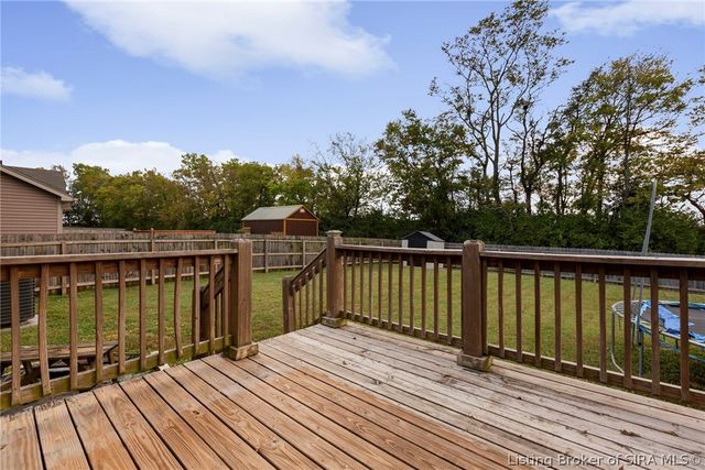 9015 Woodford Drive, Charlestown, IN 47111