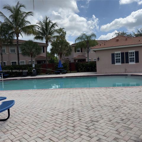 280 Las Brisas Cir 280, Sunrise, FL 33326