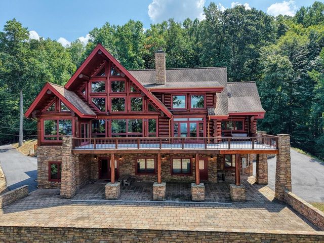 310 Hickory Fork, Blairsville, GA 30512