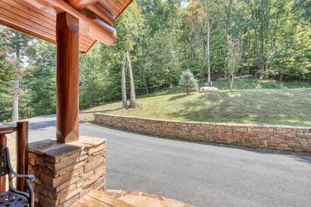 310 Hickory Fork, Blairsville, GA 30512