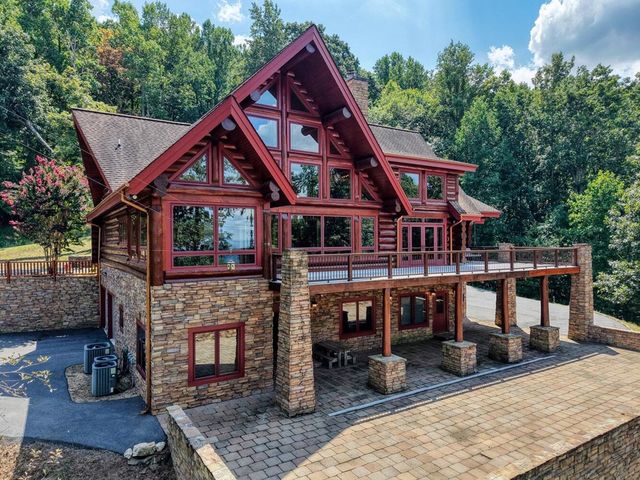 310 Hickory Fork, Blairsville, GA 30512