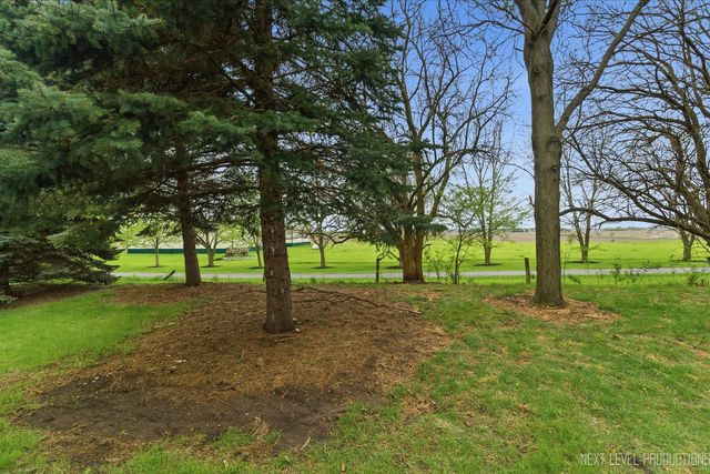 534 mallard Lane B, Sugar Grove, IL 60554