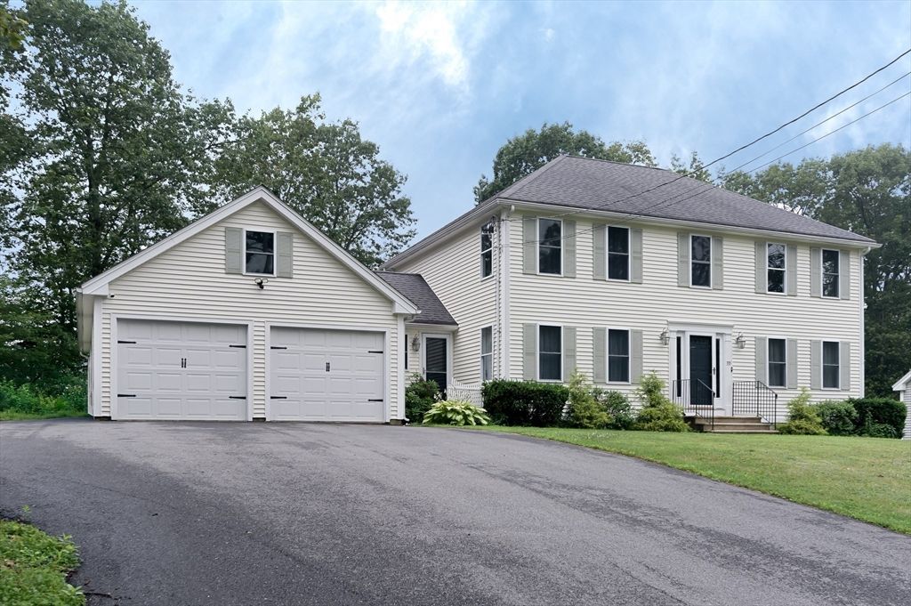 335 Chapel, Holden, MA 01520