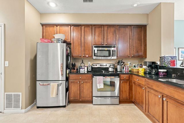 6096 Sowerby Lane, Westerville, OH 43081