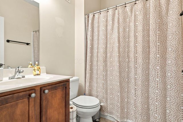 6096 Sowerby Lane, Westerville, OH 43081