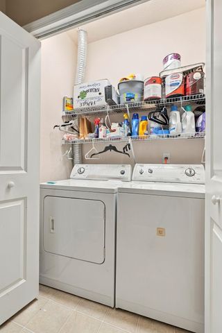 6096 Sowerby Lane, Westerville, OH 43081
