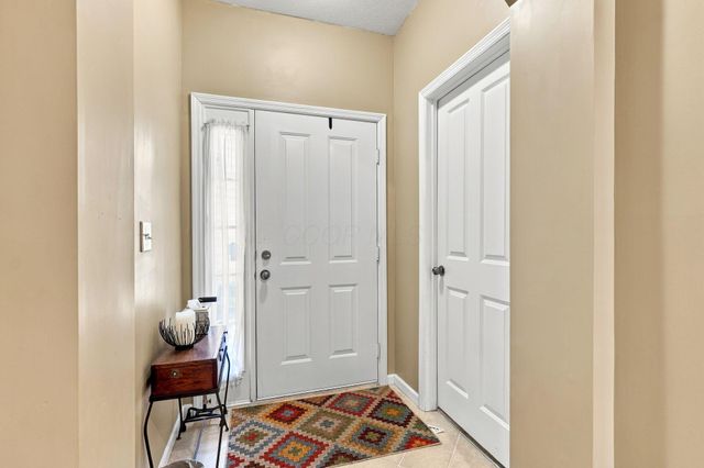 6096 Sowerby Lane, Westerville, OH 43081