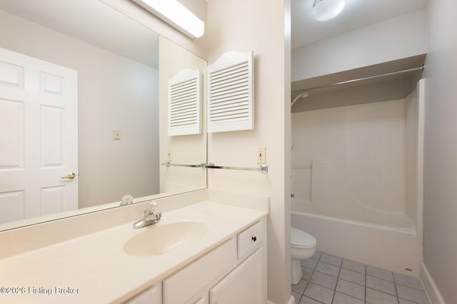 2730 Brownsboro Rd 153, Louisville, KY 40206