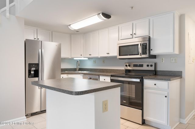 2730 Brownsboro Rd 153, Louisville, KY 40206