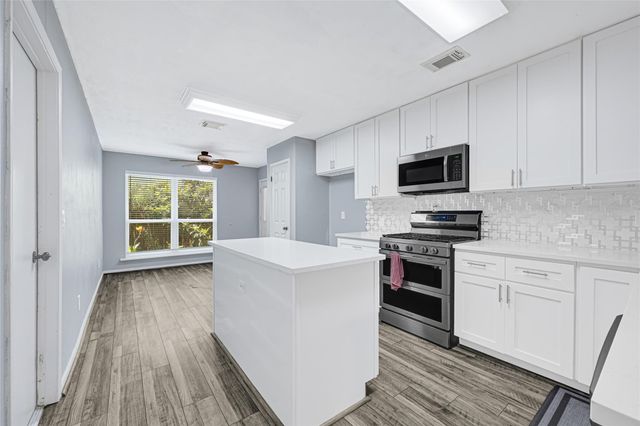 4002 Spring Forest Drive, Pearland, TX 77584