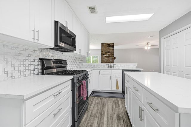 4002 Spring Forest Drive, Pearland, TX 77584