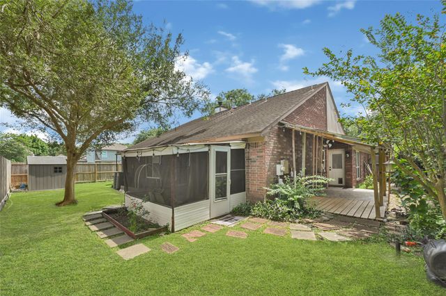 4002 Spring Forest Drive, Pearland, TX 77584