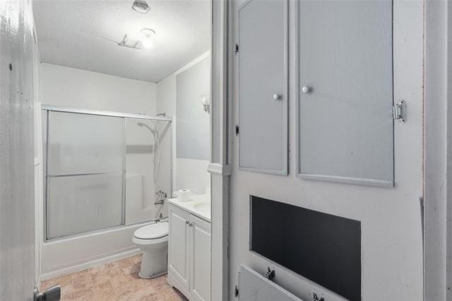 12108 N Lakewood Drive, Splendora, TX 77372