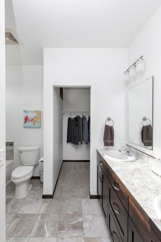 4268 Pine Parkway S, Fargo, ND 58104