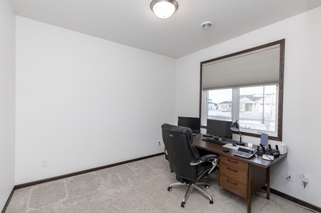 4268 Pine Parkway S, Fargo, ND 58104