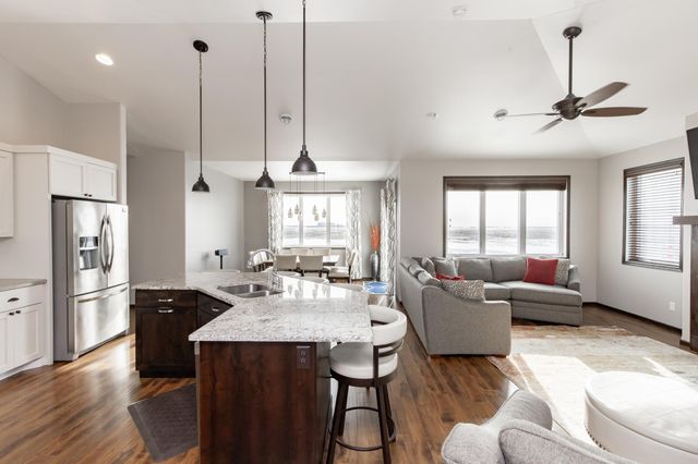 4268 Pine Parkway S, Fargo, ND 58104