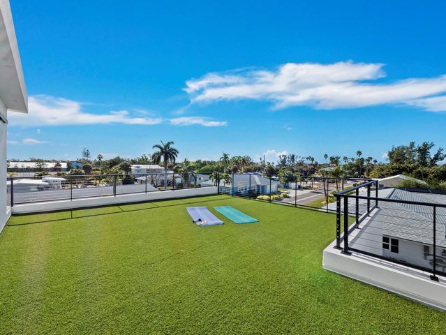 635 JUNGLE QUEEN WAY, Longboat Key, FL 34228