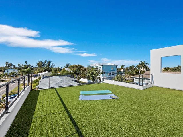 635 JUNGLE QUEEN WAY, Longboat Key, FL 34228