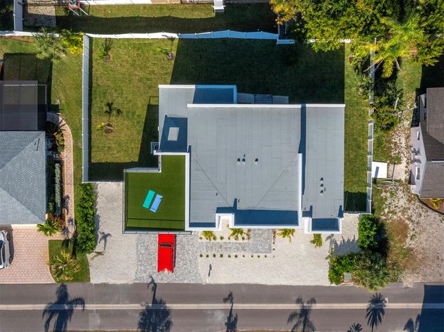 635 JUNGLE QUEEN WAY, Longboat Key, FL 34228