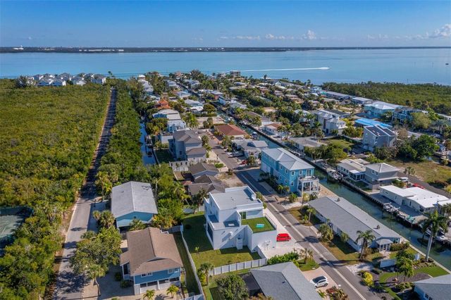 635 JUNGLE QUEEN WAY, Longboat Key, FL 34228