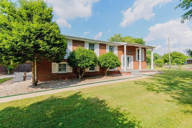 6534 Marauder Dr, Nashville, TN 37209