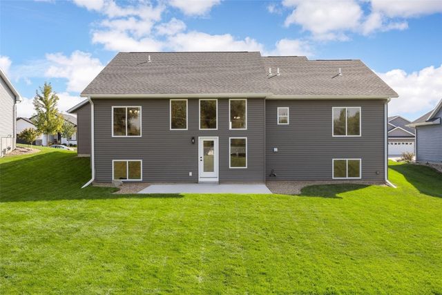 3948 Peridot Drive, Marion, IA 52302