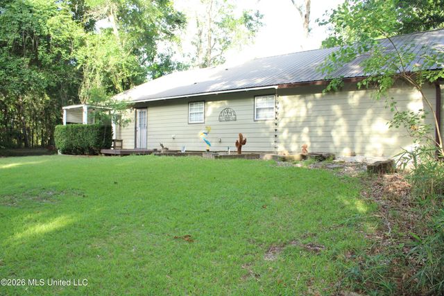 1533 Albacore Lane, Gautier, MS 39553