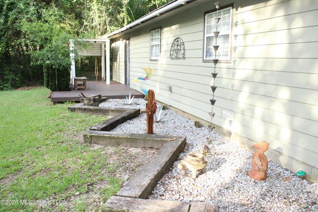 1533 Albacore Lane, Gautier, MS 39553