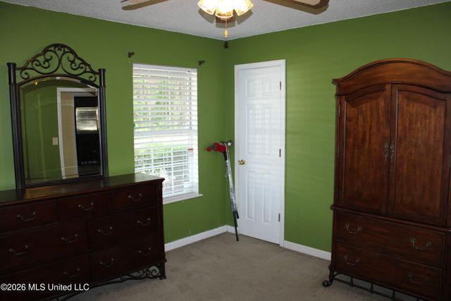 1533 Albacore Lane, Gautier, MS 39553