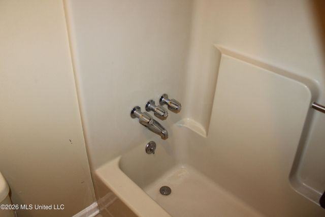 1533 Albacore Lane, Gautier, MS 39553