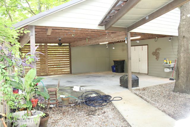 1533 Albacore Lane, Gautier, MS 39553