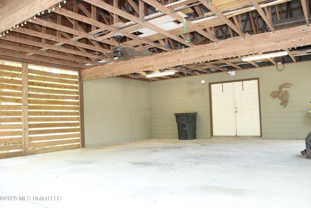 1533 Albacore Lane, Gautier, MS 39553
