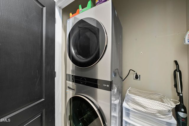 6708 Middleboro Drive, Raleigh, NC 27612