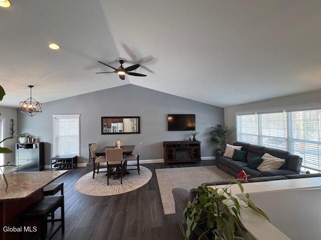 647 Pearse Road, Niskayuna, NY 12309