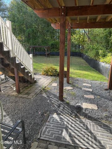 647 Pearse Road, Niskayuna, NY 12309