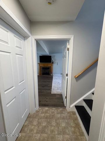 647 Pearse Road, Niskayuna, NY 12309