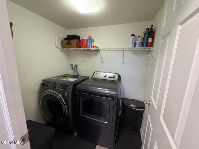 647 Pearse Road, Niskayuna, NY 12309