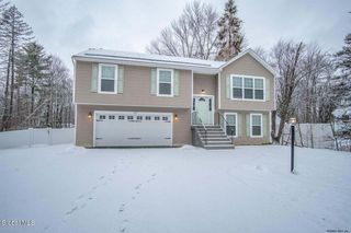 647 Pearse Road, Niskayuna, NY 12309