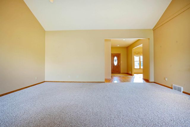 3415 Win Kae Place, Bay City, MI 48706