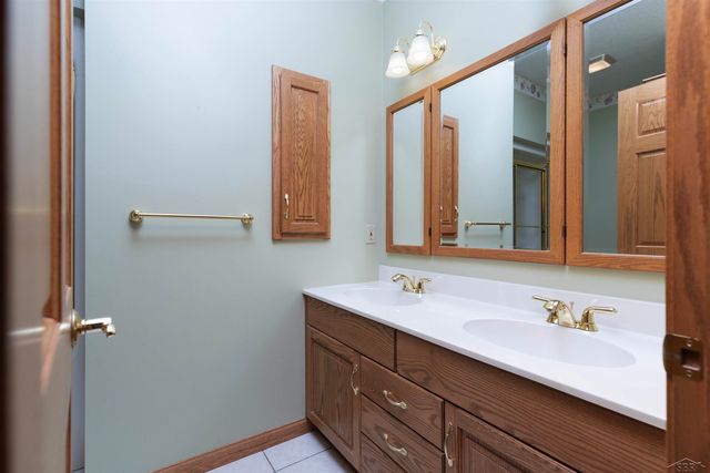 3415 Win Kae Place, Bay City, MI 48706