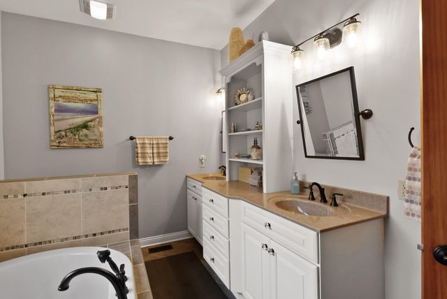 9905 113th Avenue, Cedar Lake, IN 46303