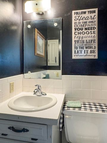 6074 W Farm Road 94, Springfield, MO 65803