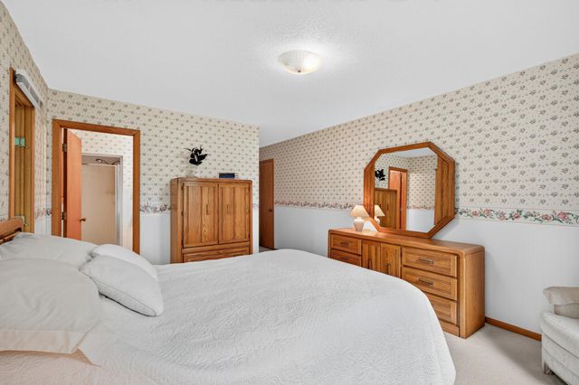22015 Pillsbury Avenue, Lakeville, MN 55044