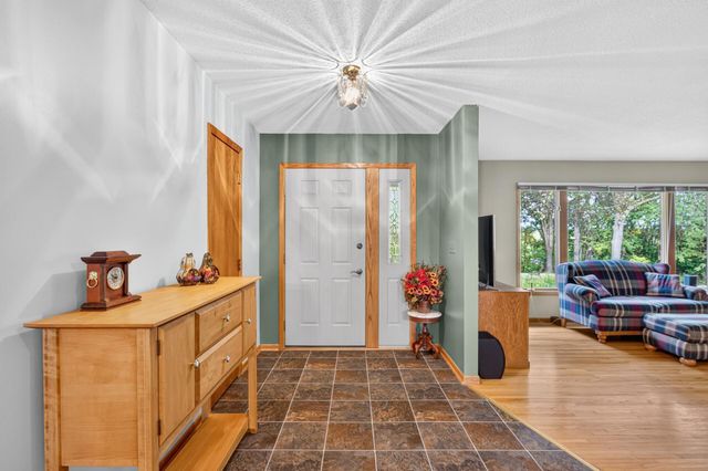 22015 Pillsbury Avenue, Lakeville, MN 55044