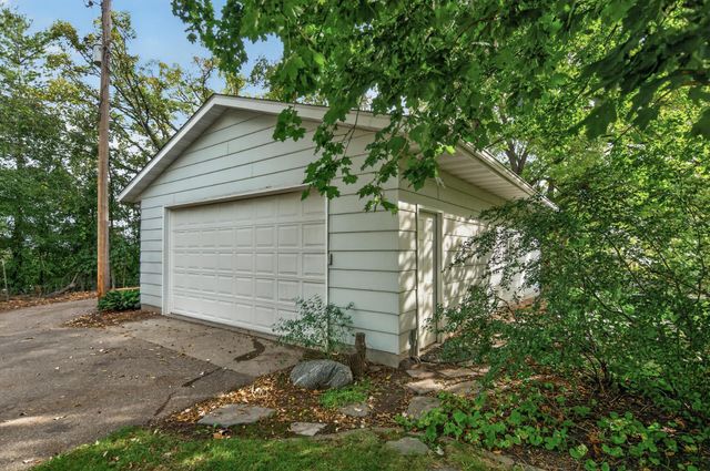 22015 Pillsbury Avenue, Lakeville, MN 55044